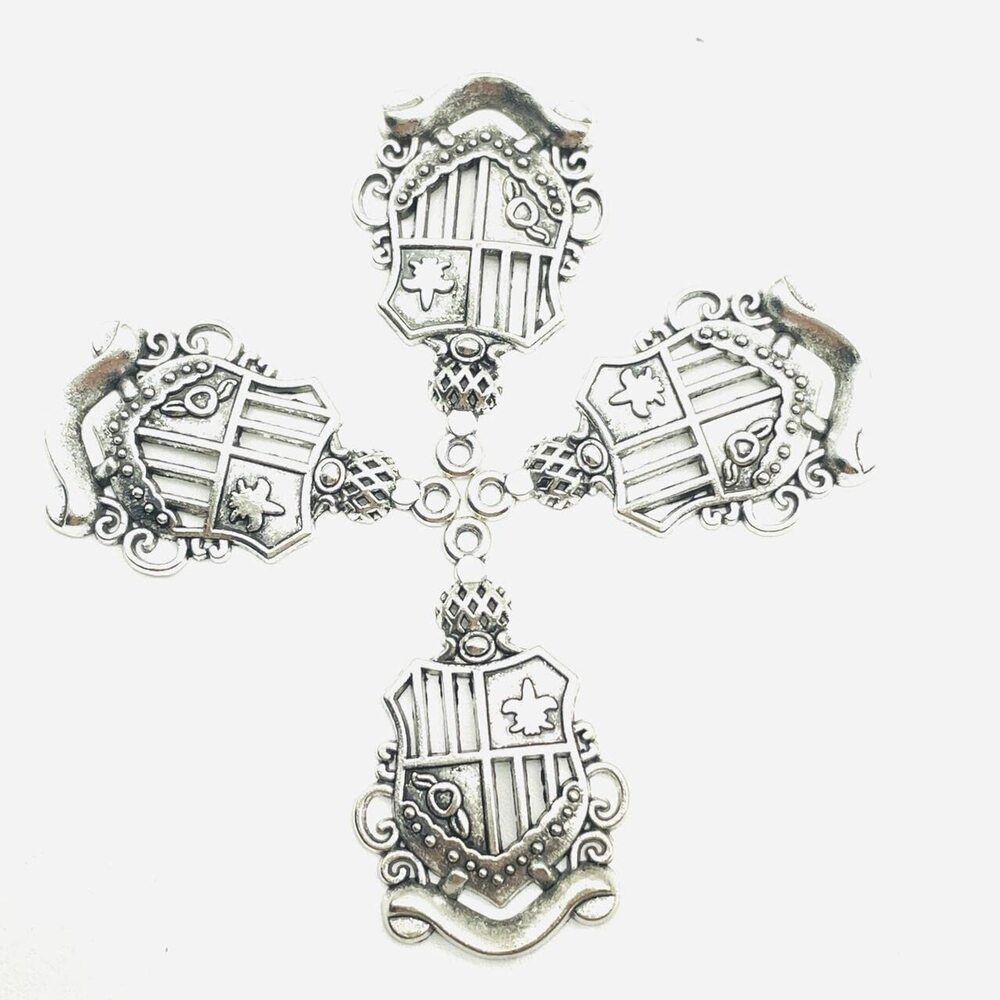 8515 20PC Antique Silver British Badge Charms Pendants for Jewelry Bracelet